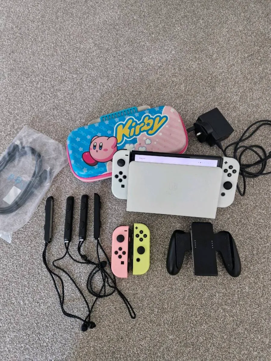 nintendo switch oled - Image 1