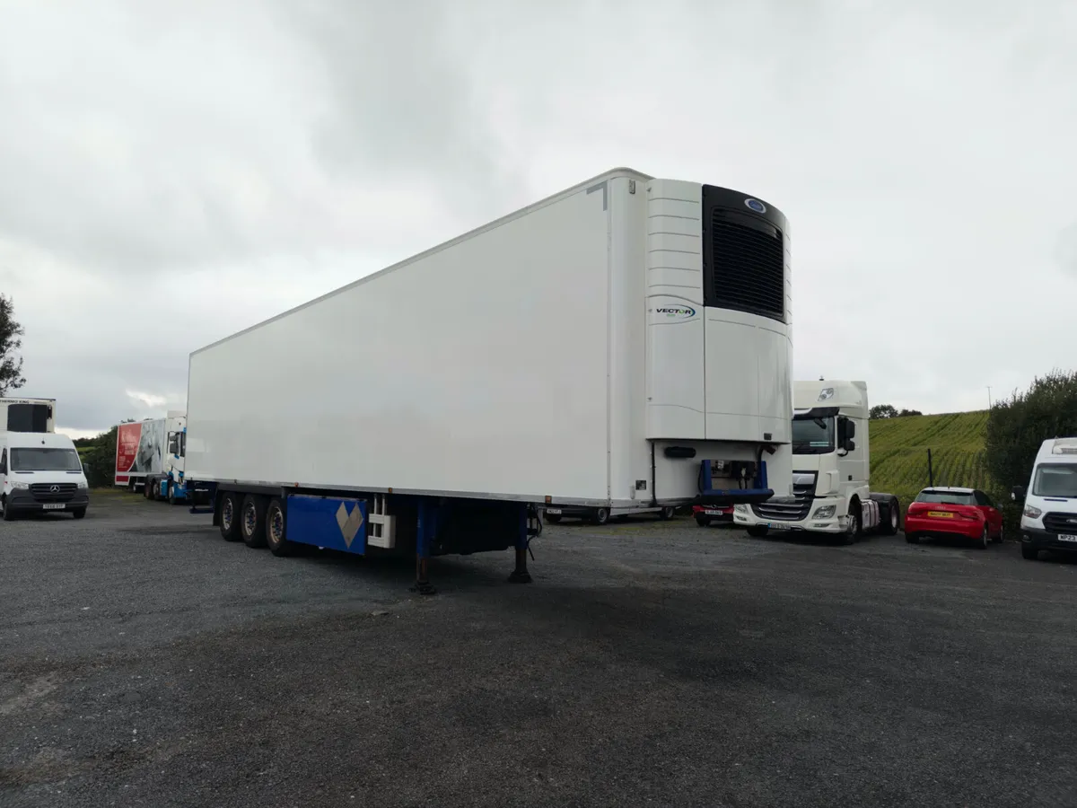 2022 CHEREAU FRIDGE - Image 1