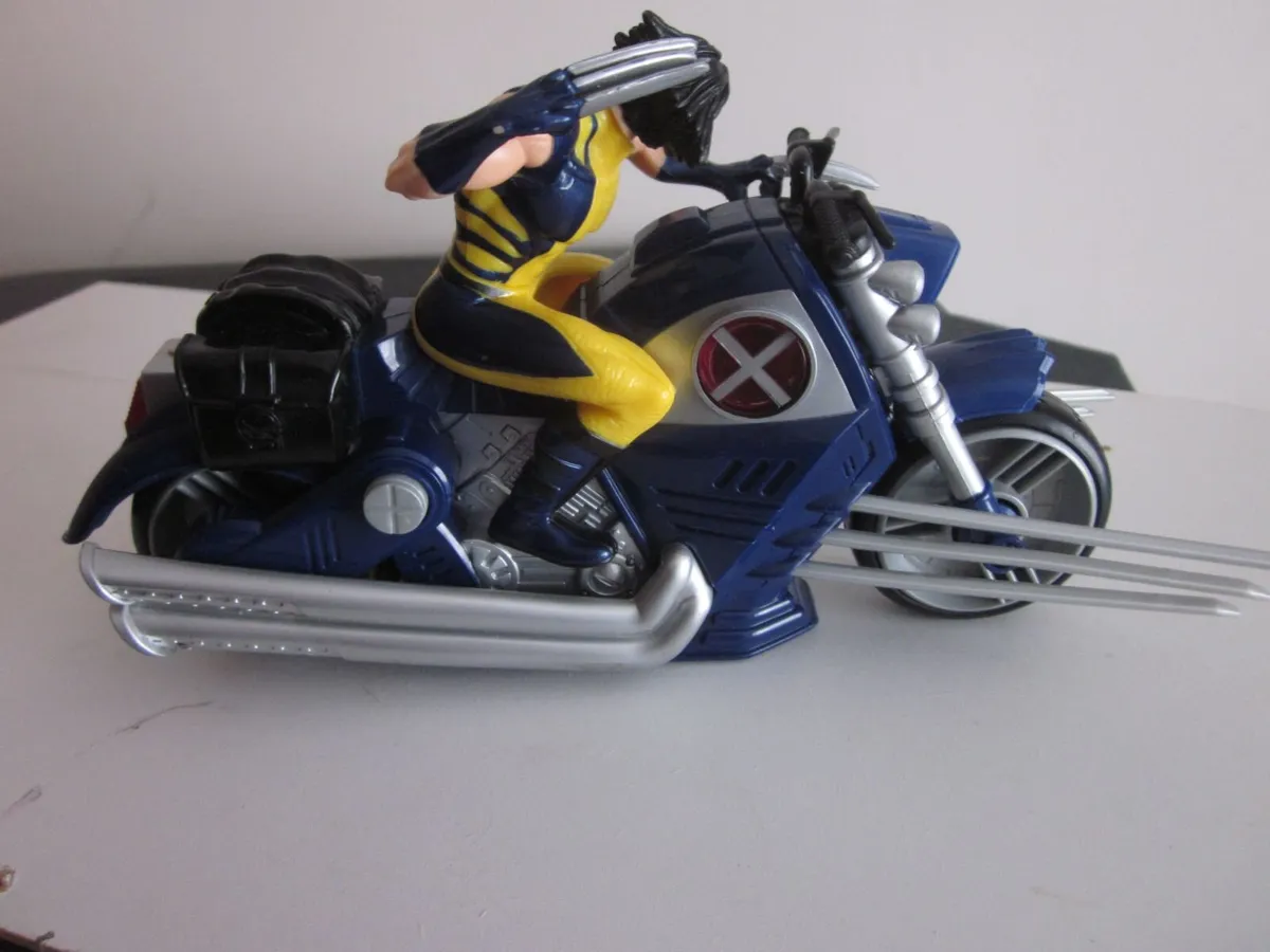 Marvel X-Men Wolverine Motorcycle XCruiser Bike - Image 3