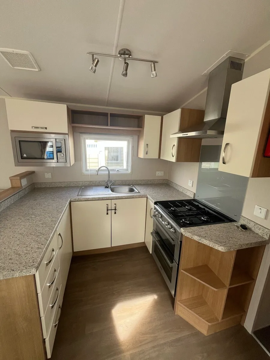 Willerby Sierra @ Broomfield Mobile Homes - Image 3