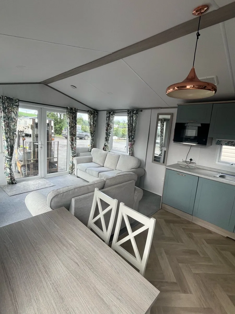 New Arrival @ Broomfield Mobile Homes - Image 2