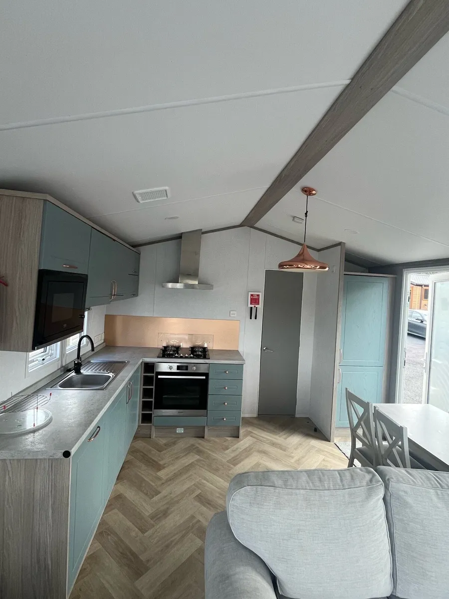New Arrival @ Broomfield Mobile Homes - Image 3