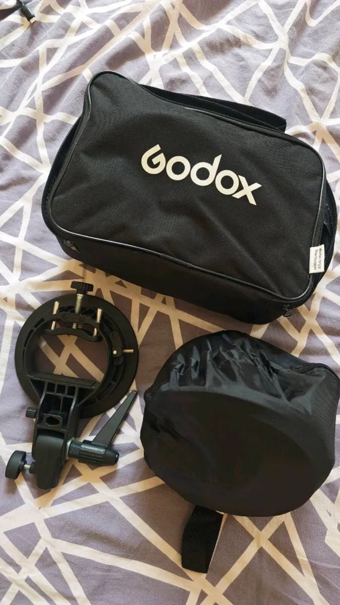 Godox 50 x 50 cm Softbox - Image 2