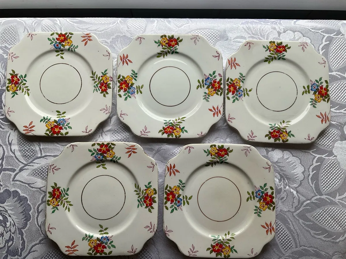 Vintage china set. - Image 4