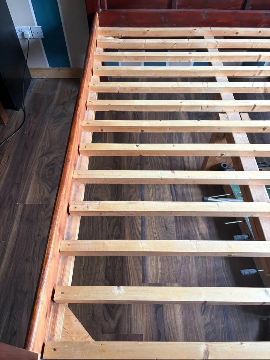 Four poster bed - Image 4