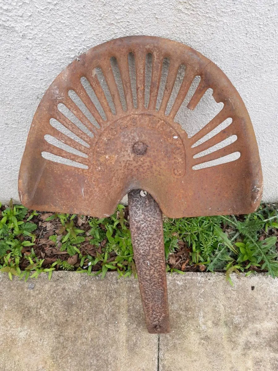 Mowing Machine Seat and Bracket - Image 3