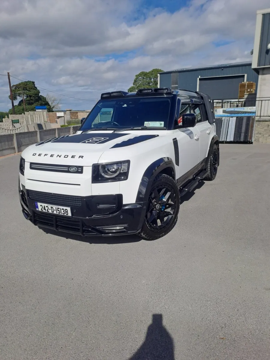 Landrover Defender 110 - Image 1