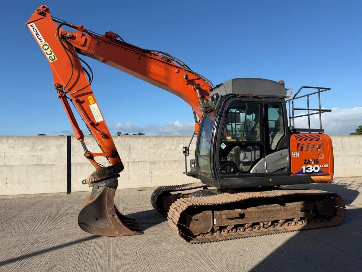 HITACHI ZX130LCN-6 13 TON EXCAVATOR - Image 3