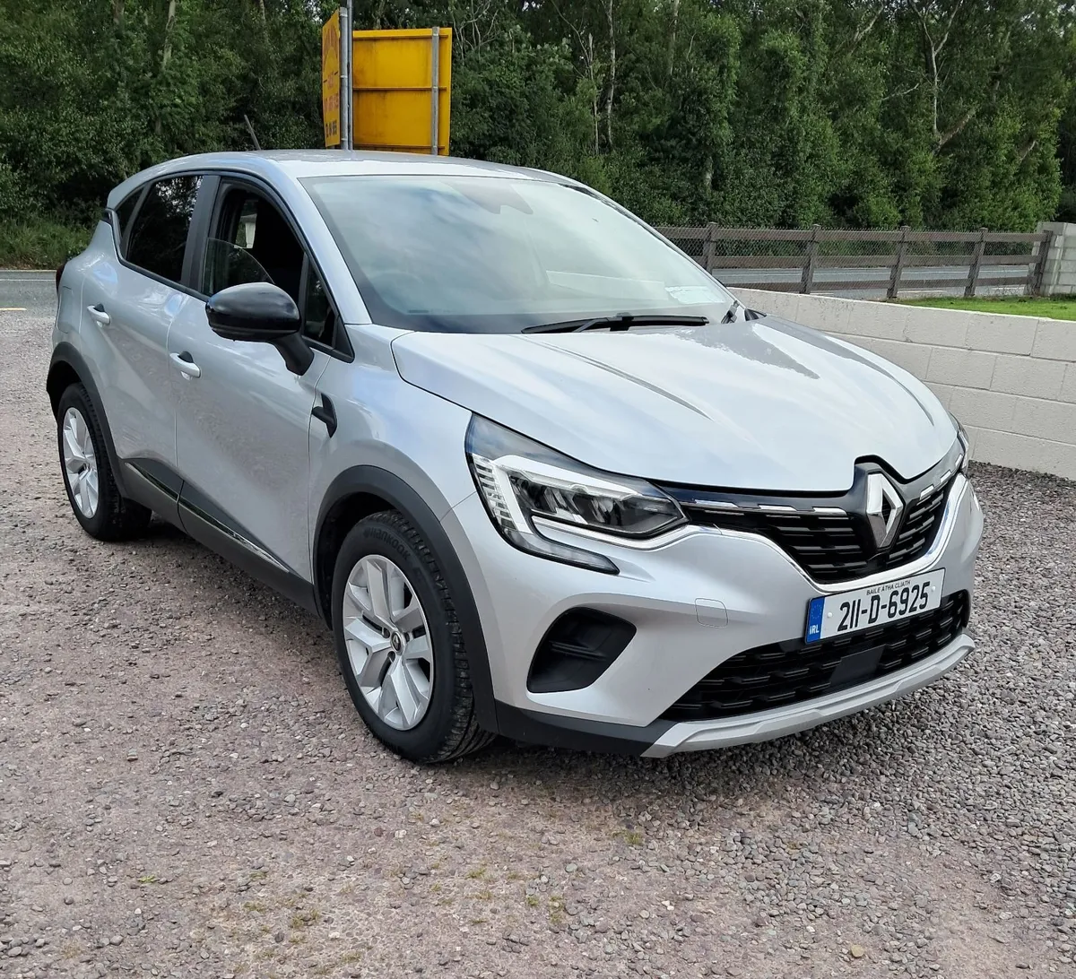 Renault Captur 2021 - Image 2