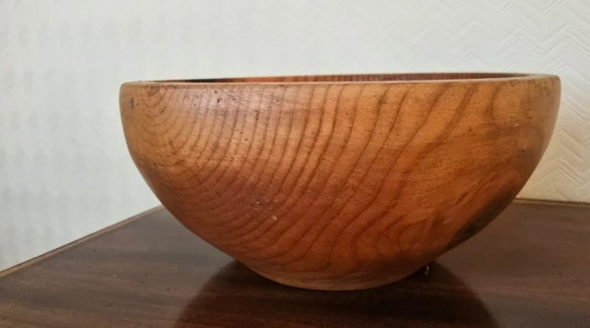 Vintage Wooden Salad/fruit Bowl - Image 3