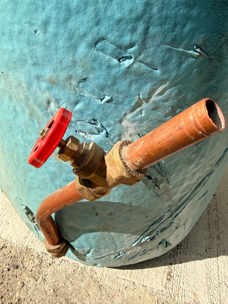 Twin coil insulated copper cylinder - Image 3