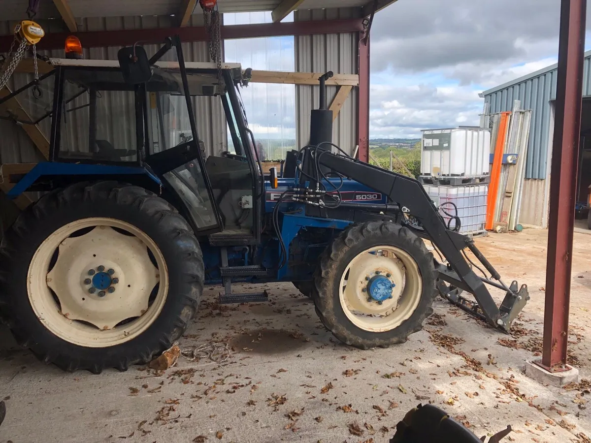 Ford 5030 4wd - Image 2