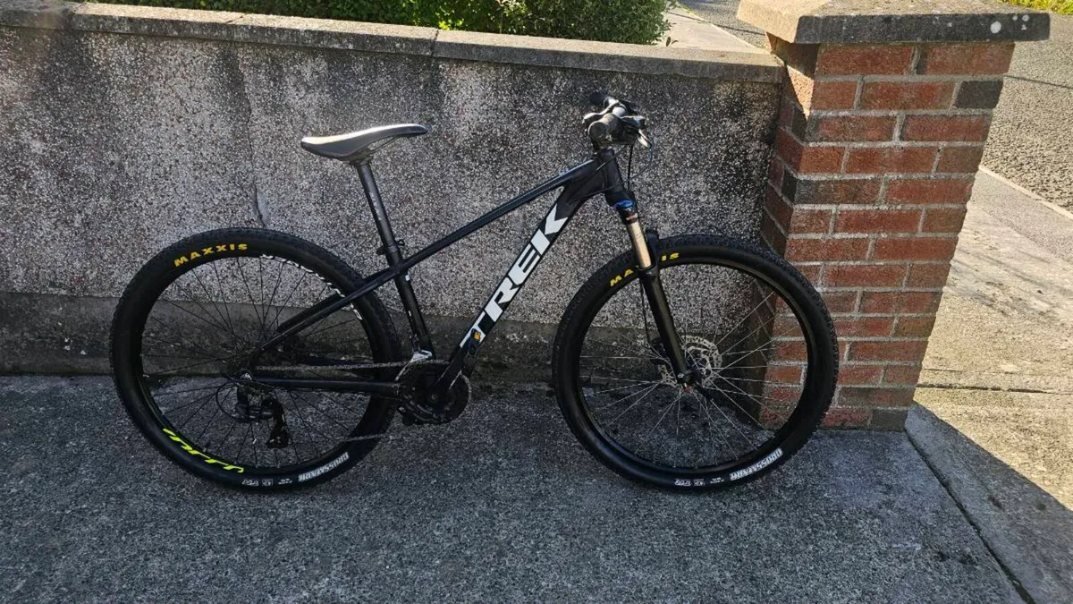 Trek Marlin 5 - Image 1