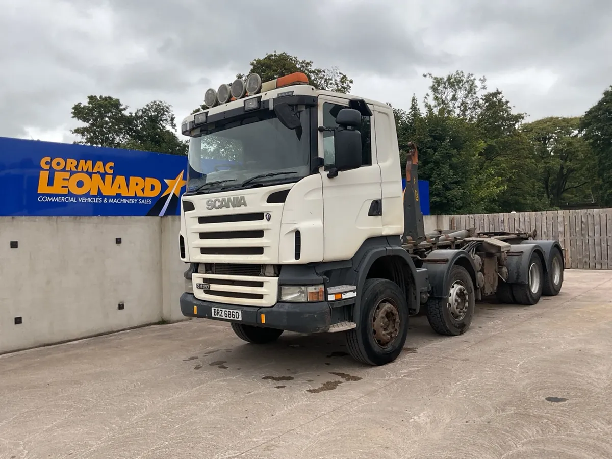 2008 Scania R420 8x4 Hookloader - Image 1
