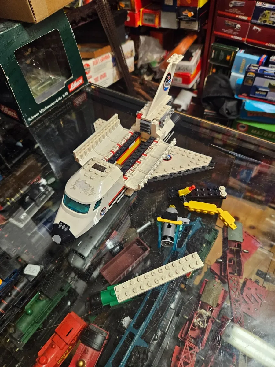 Lego Space Shuttle - Image 1