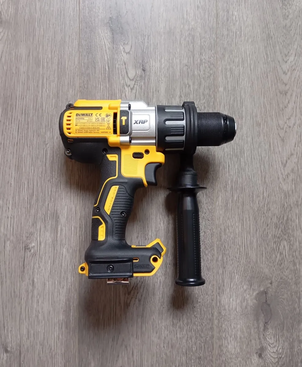 DeWalt Batteries & Charger (New) - Image 3