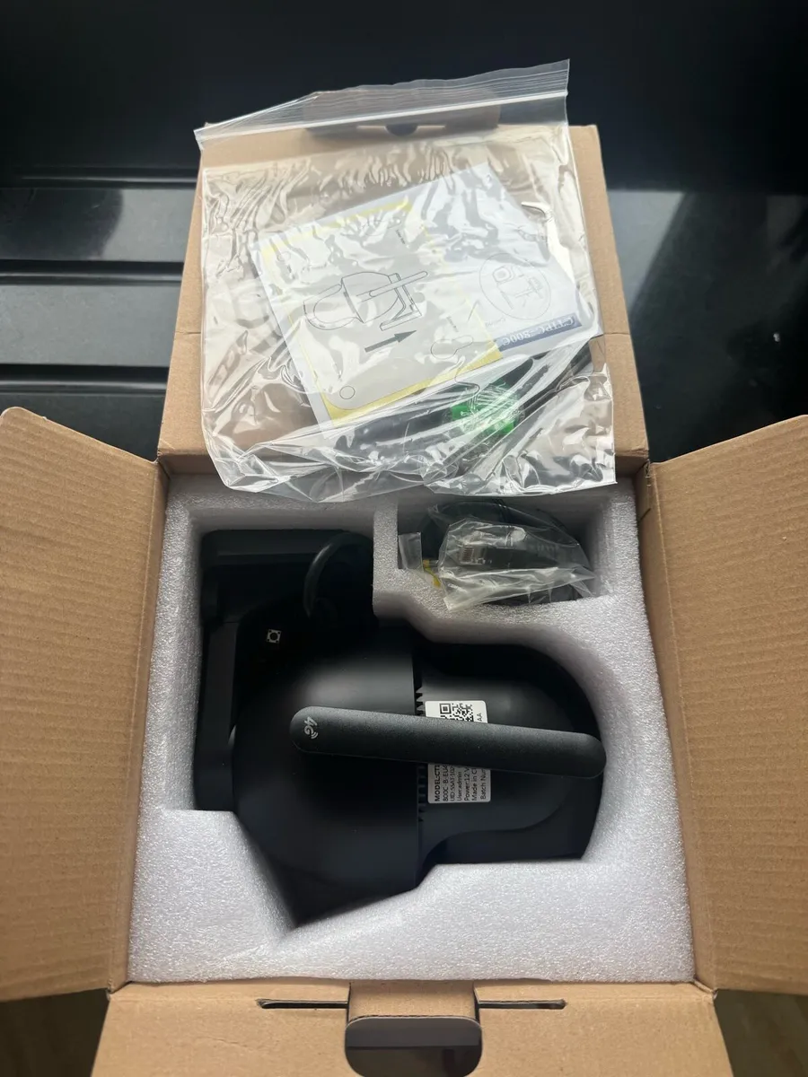 Ctronic camera - Image 1