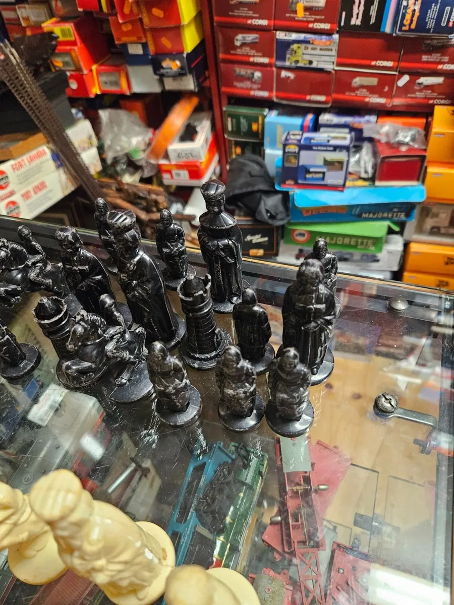 Vintage Chess Pieces - Image 2