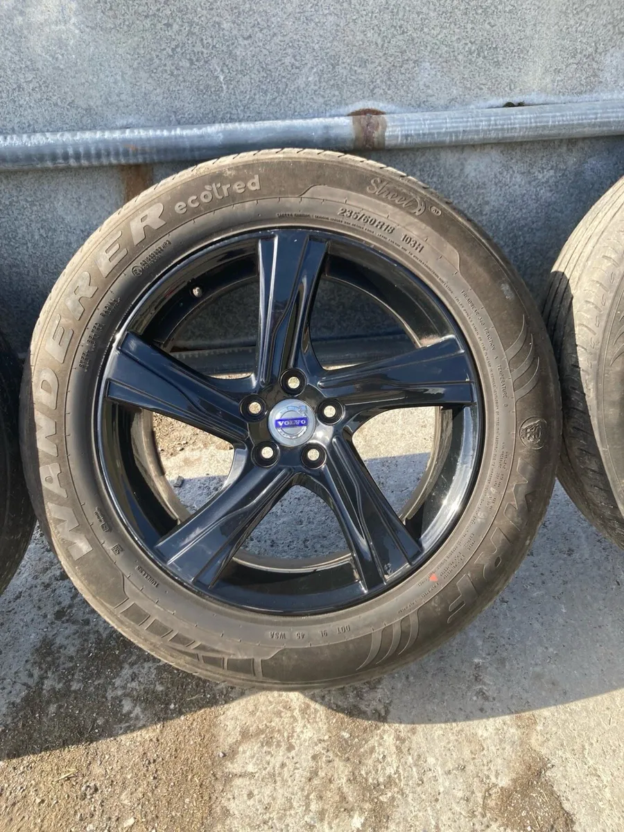 Volvo ixion rdesign wheels 18” - Image 3