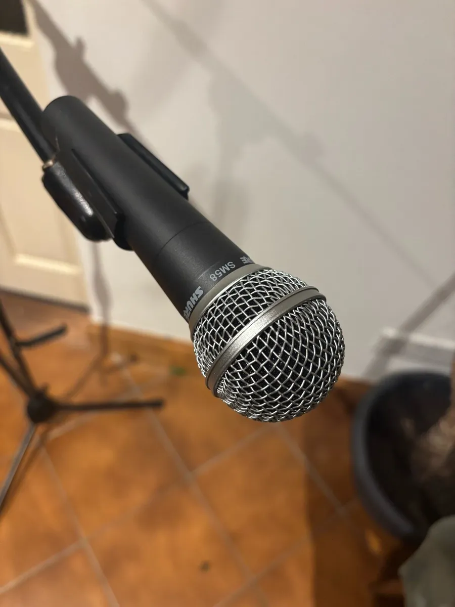 Mic with stand - Image 4