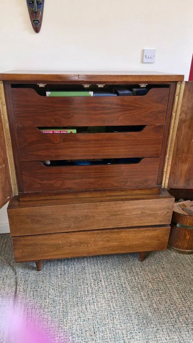 Mid Century Modern Dresser - Image 4