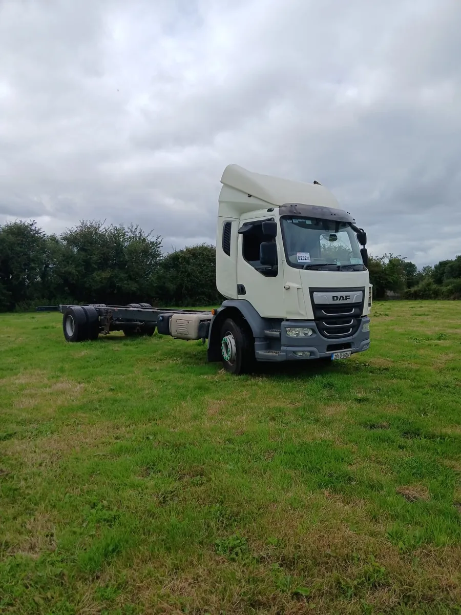 201 Daf cab & chassis, 18 ton. €12950 - Image 1