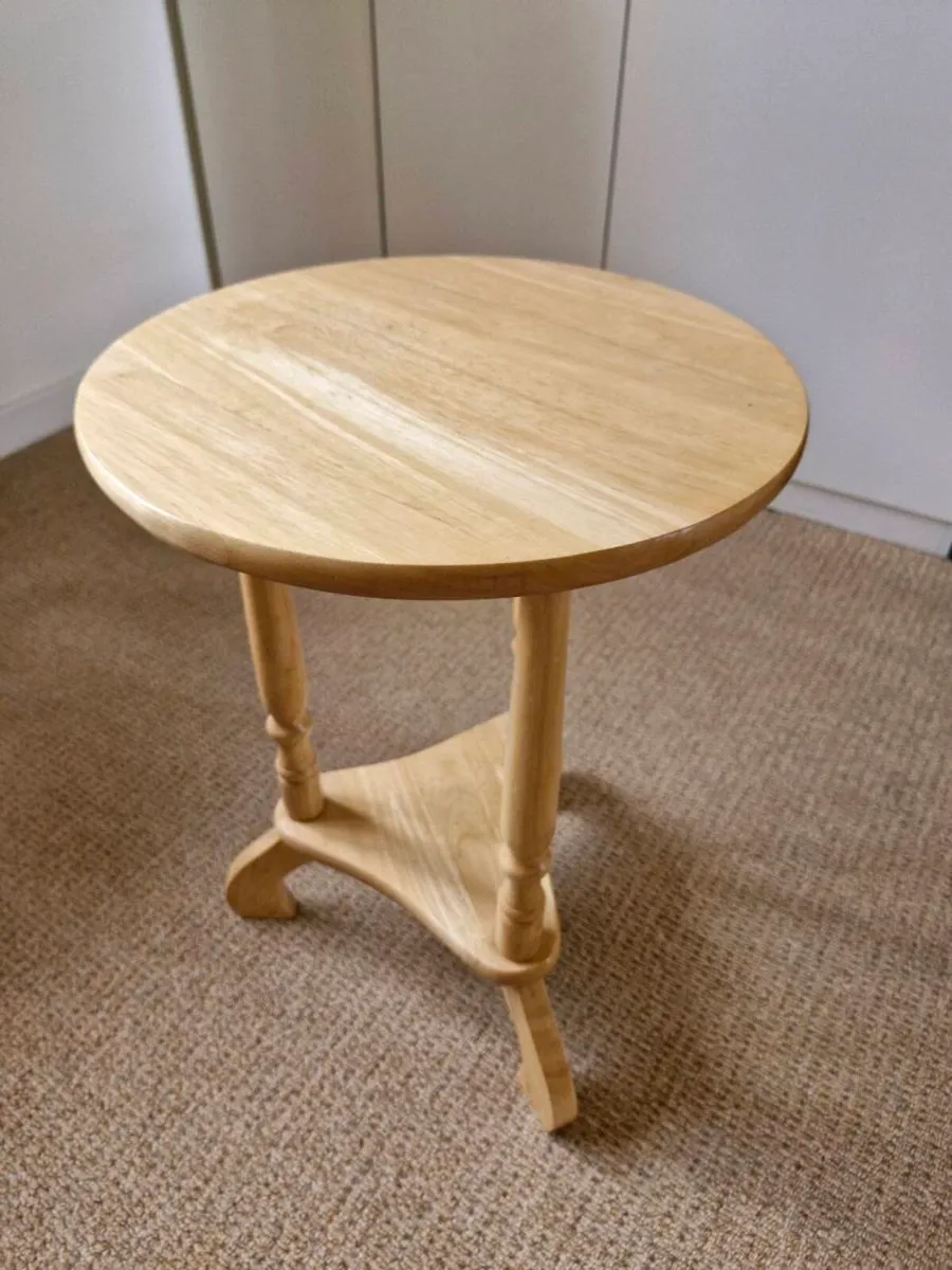 Pine tables - Image 2