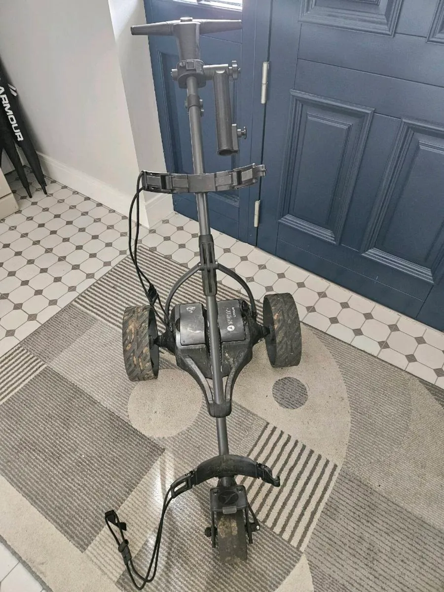 Motocaddy SE Electric Trolley - Image 2