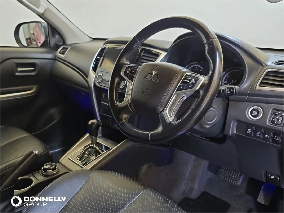 Mitsubishi L200 Double Cab DI-D 178 Barbarian 4WD - Image 4