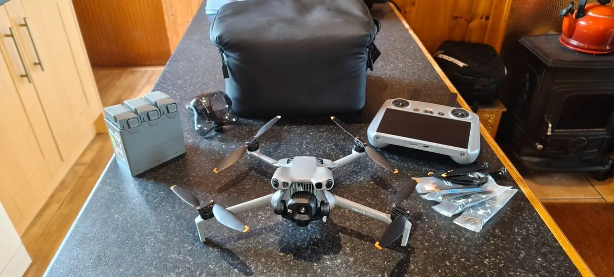 DJI Mini 5 Pro Fly More Combo + RC 2 - Image 2