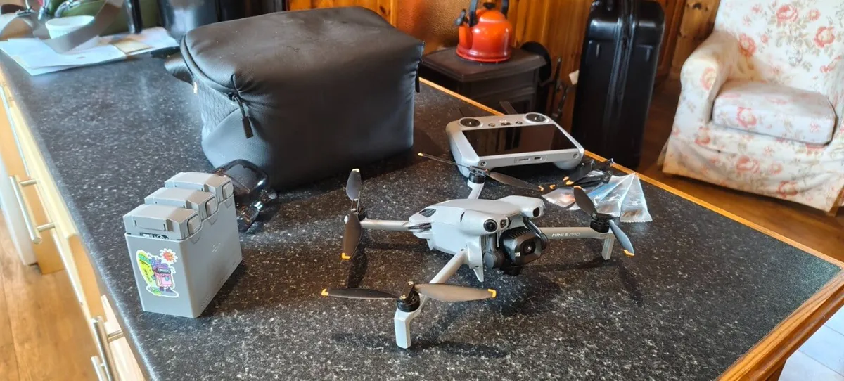DJI Mini 5 Pro Fly More Combo + RC 2 - Image 4