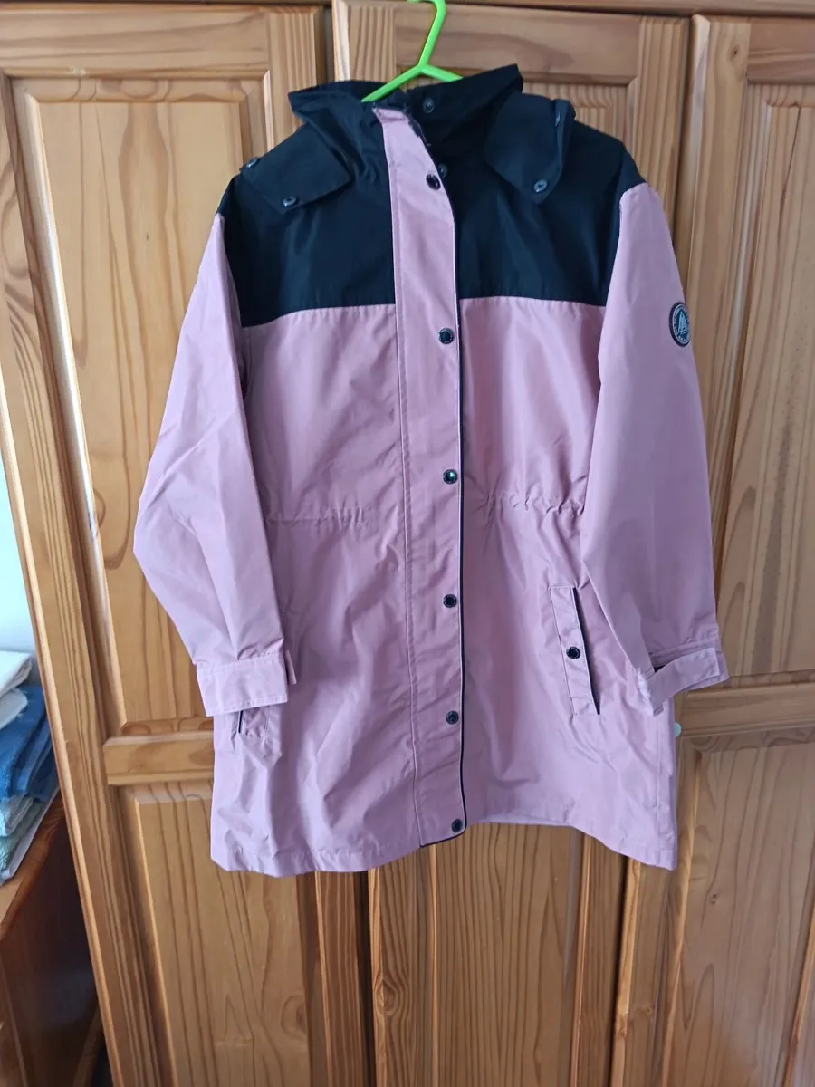 Waterproof jacket age 11 - Image 1
