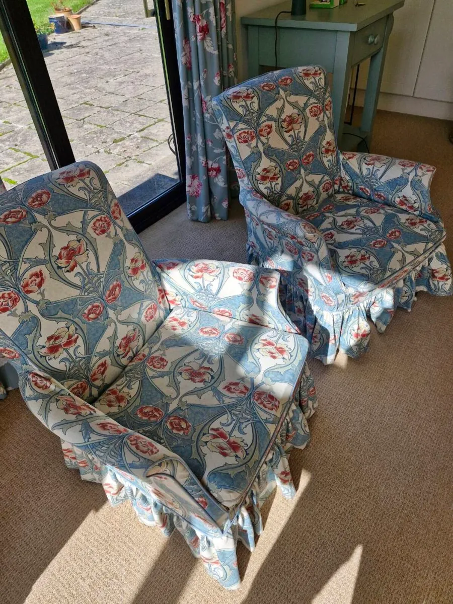 Three piece suite - Image 2