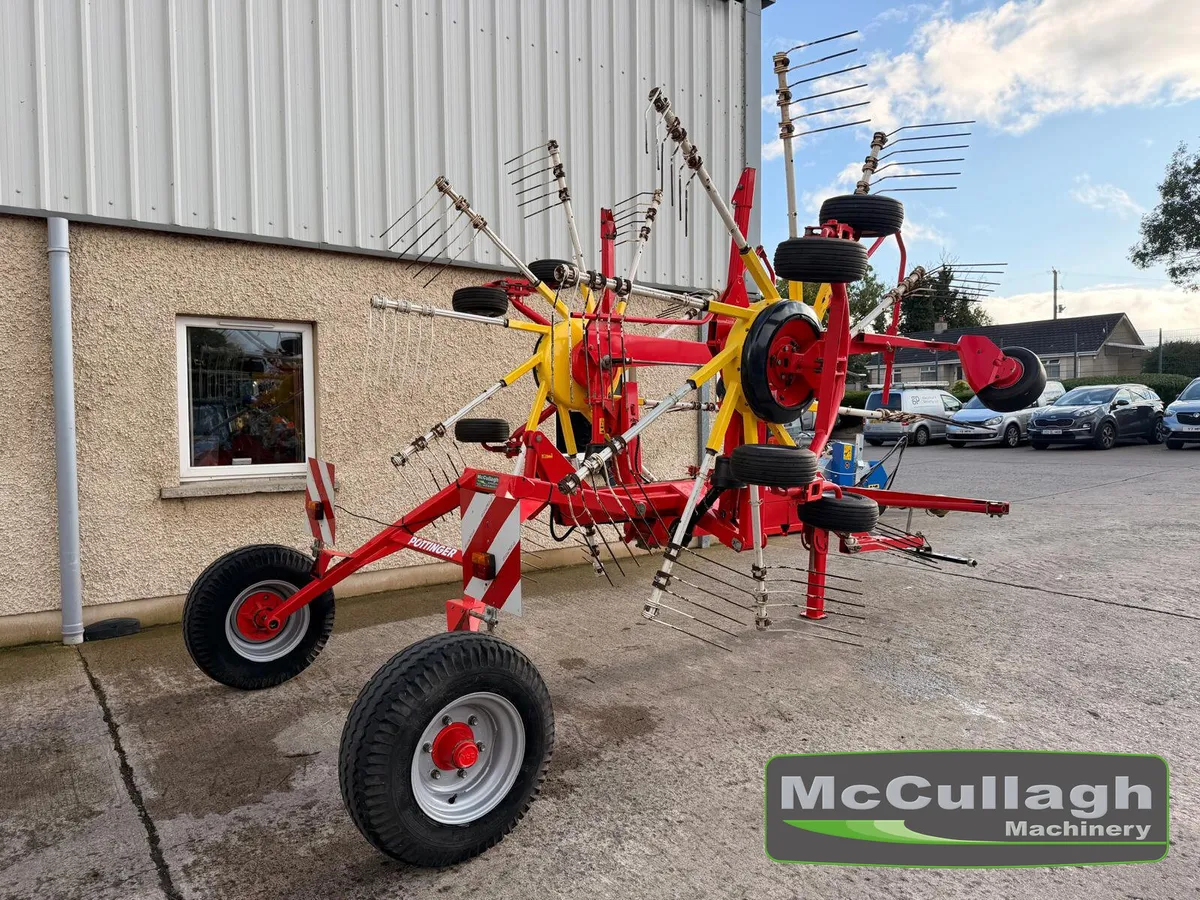 Used Pottinger EuroTop 620A 20ft Twin Rotor Silage - Image 3