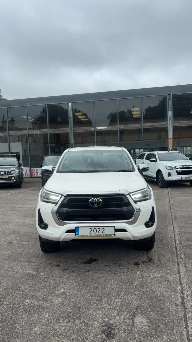 Toyota Hilux - Image 3