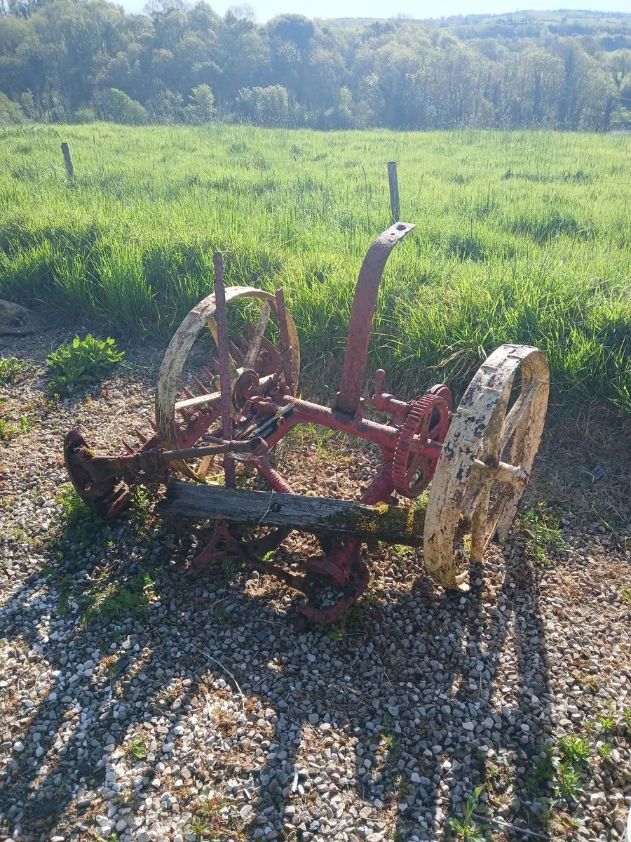Vintage farm machinery / Garden furniture - Image 1