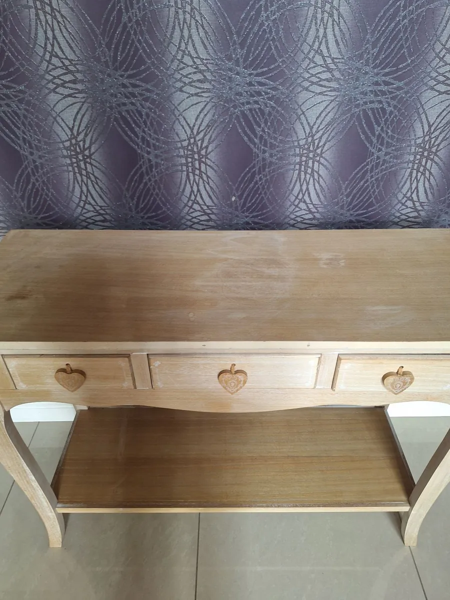 Console table - Image 1