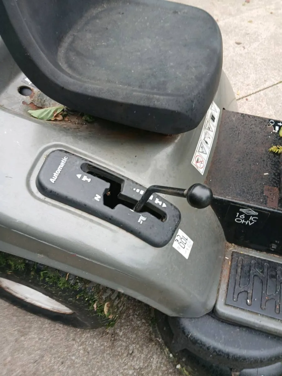 Rideon tractor mower - Image 3