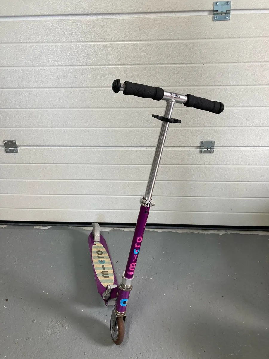 Micro Scooter - Image 2