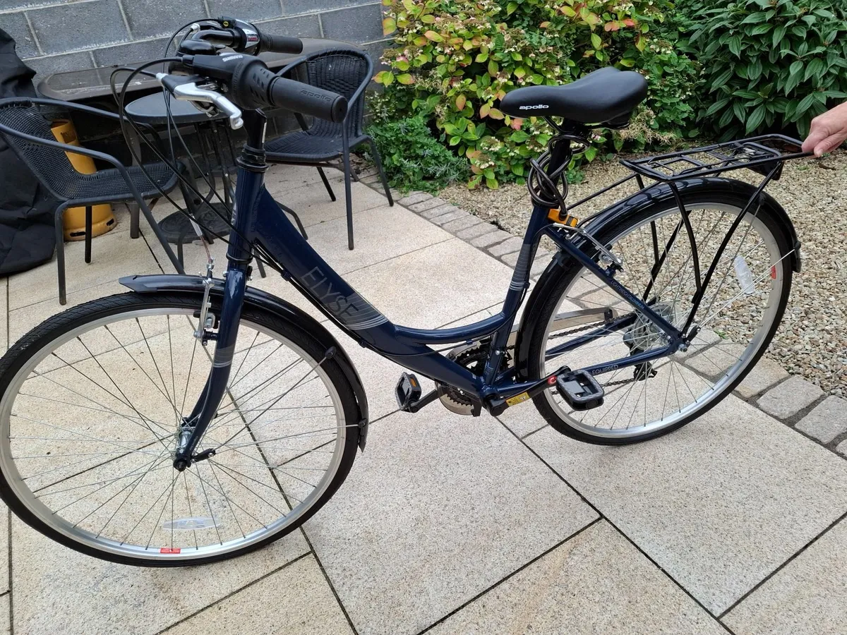 Ladies bicycle - Image 2
