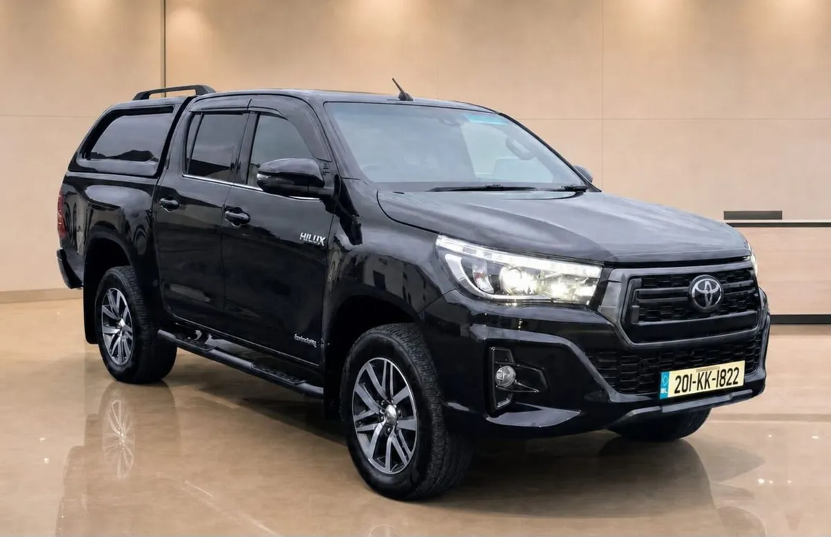 Toyota Hilux 2020 - Image 2