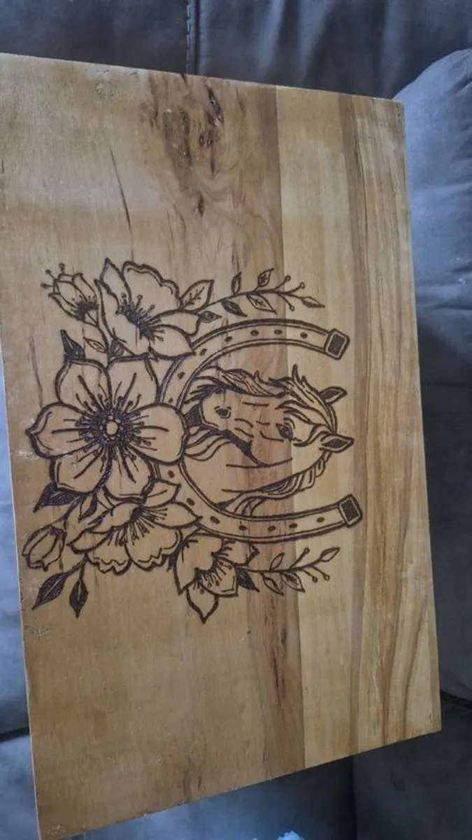 Wooden storage box with pyrography horse design - Image 2