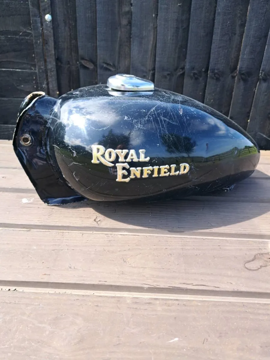 Old royal Enfield fuell tank - Image 1