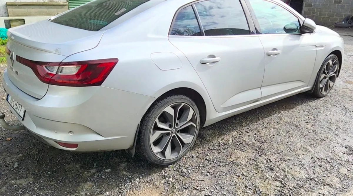 Renault Megane 2019 1.6 dCi 130 SIGNATURE NAV - Image 3