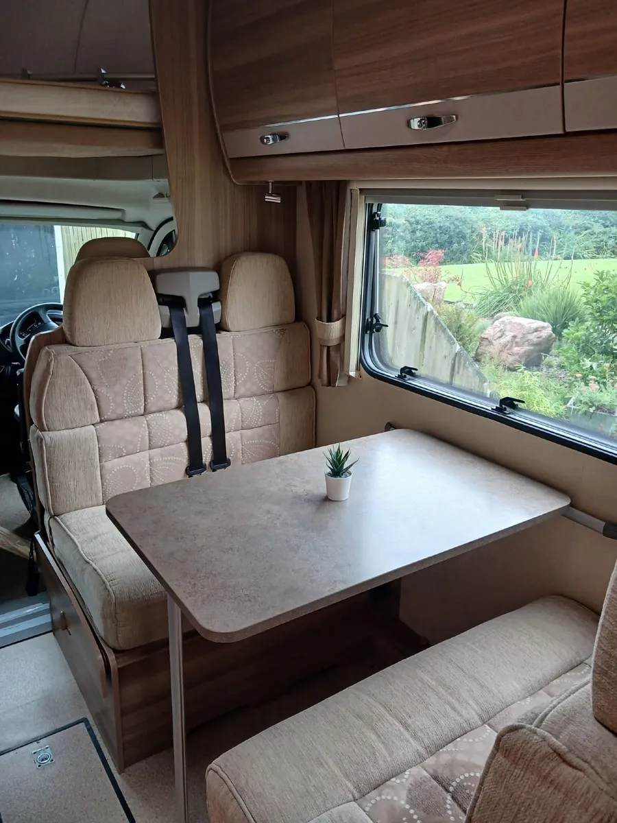 Motorhome- Bessacarr E495 Motorhome – 6 Berth - Image 2
