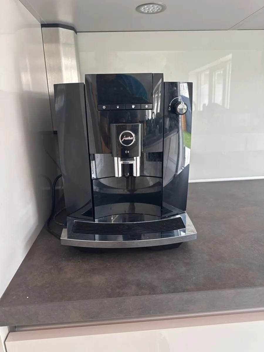 Jura E4 Automatic Coffee Machine - Image 1