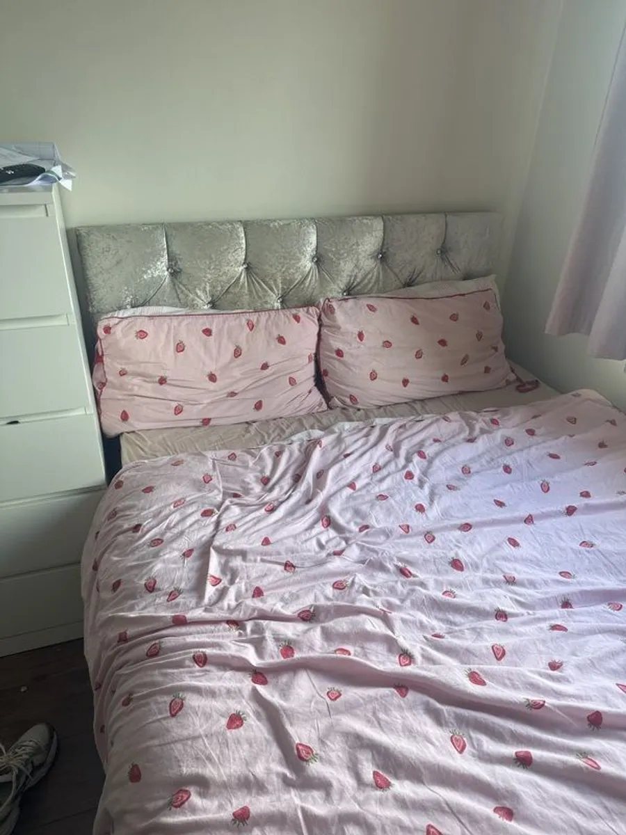 Double Bed - Image 1
