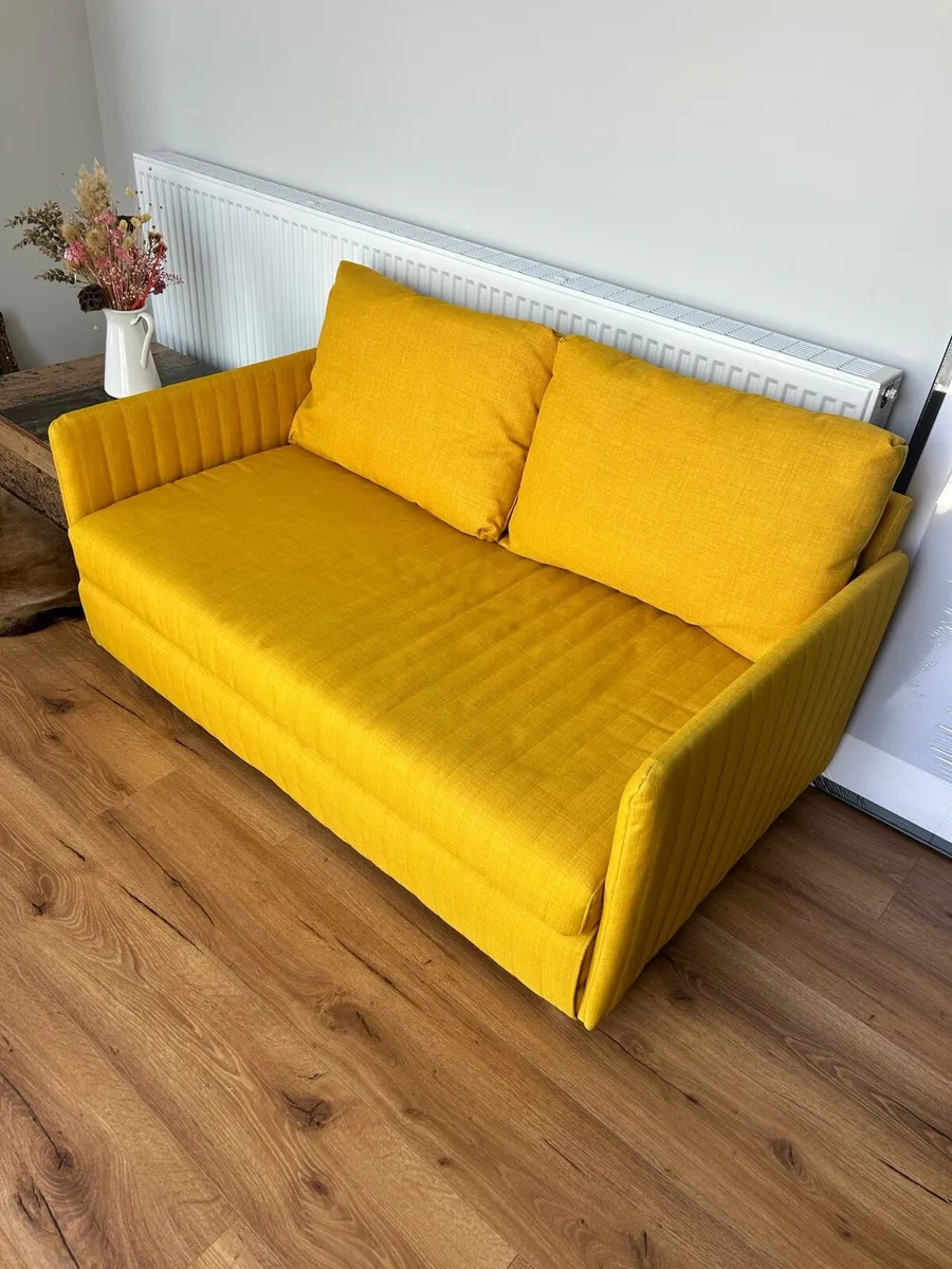 Small sofa bed - Image 4