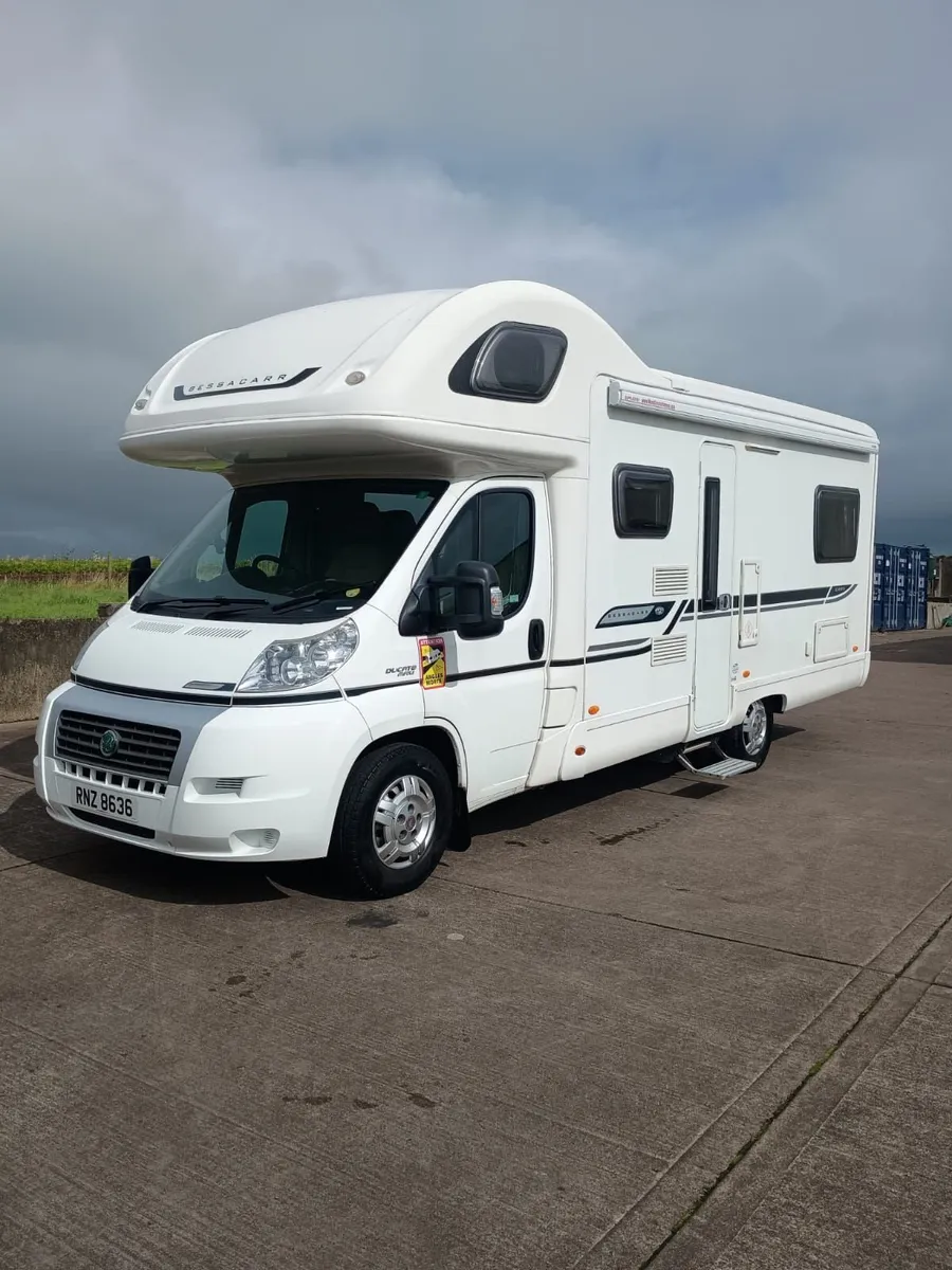 Motorhome- Bessacarr E495 Motorhome – 6 Berth - Image 1