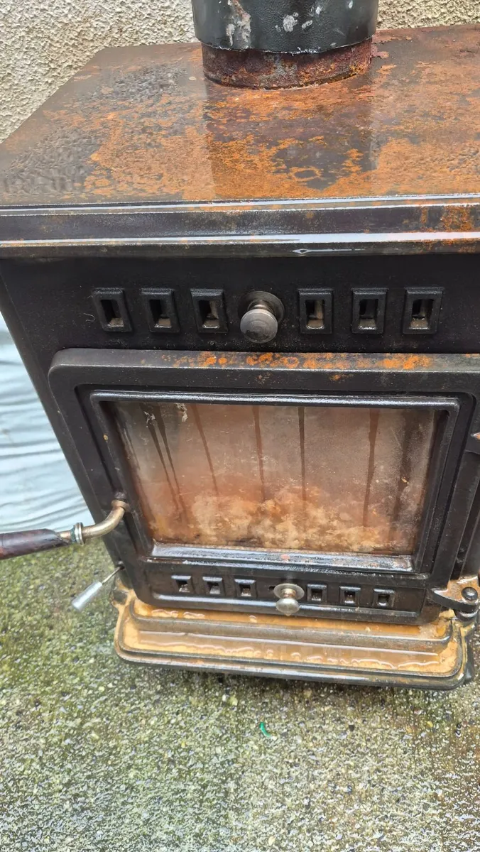 Stove - Image 2